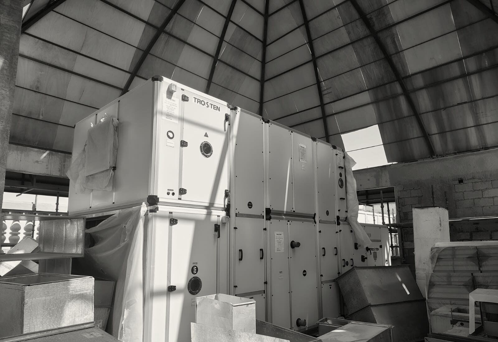 An air-handling unit set beneath the hotel’s dome